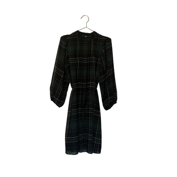 Ann Taylor green and black plaid pintuck long balloon sleeve A-line dress. - Picture 2 of 6
